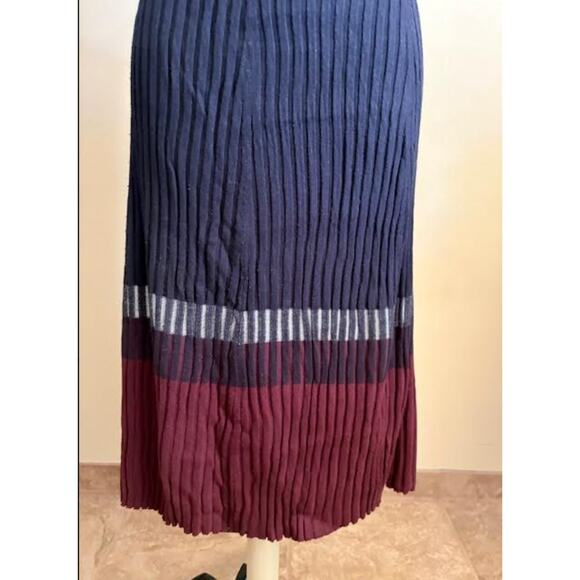 Lauren Ralph Lauren Pleated Midi Skirt Navy Burgundy Modal Silk Blend M - Picture 2 of 6